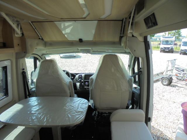 FAMILY VAN